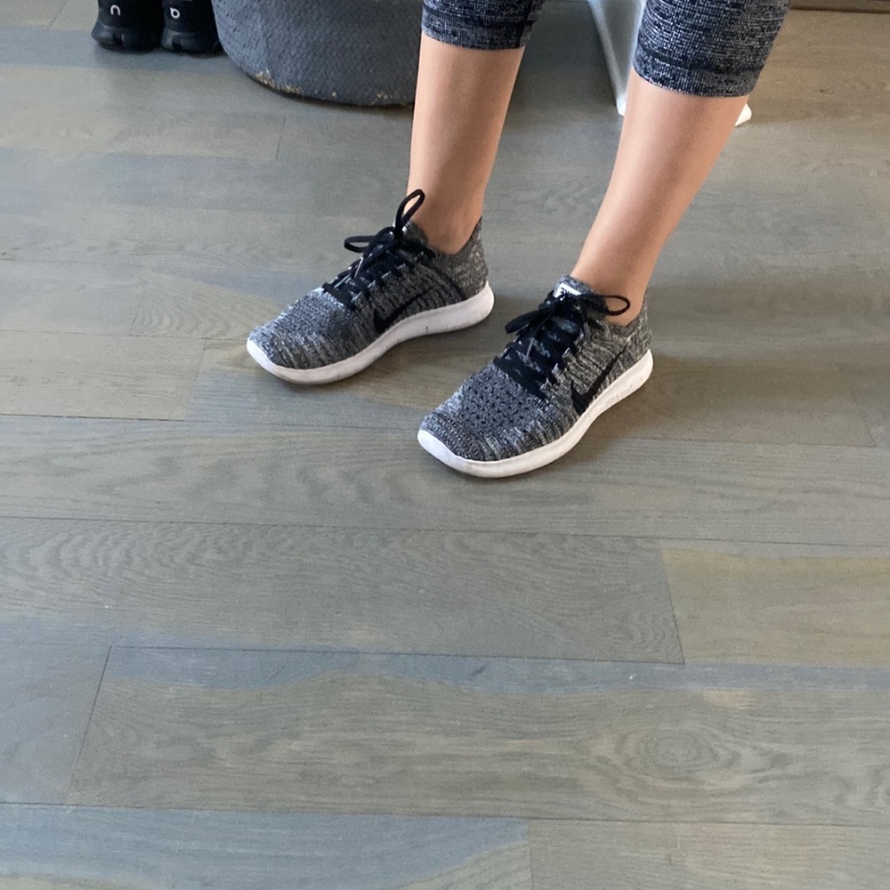 Women's athletic Shoes
